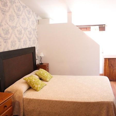 A Traina Hotel Cambados Bilik gambar